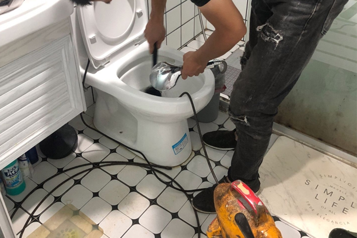 泾源疏通下水道