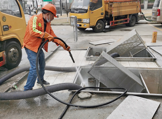 泾源隔油池清理